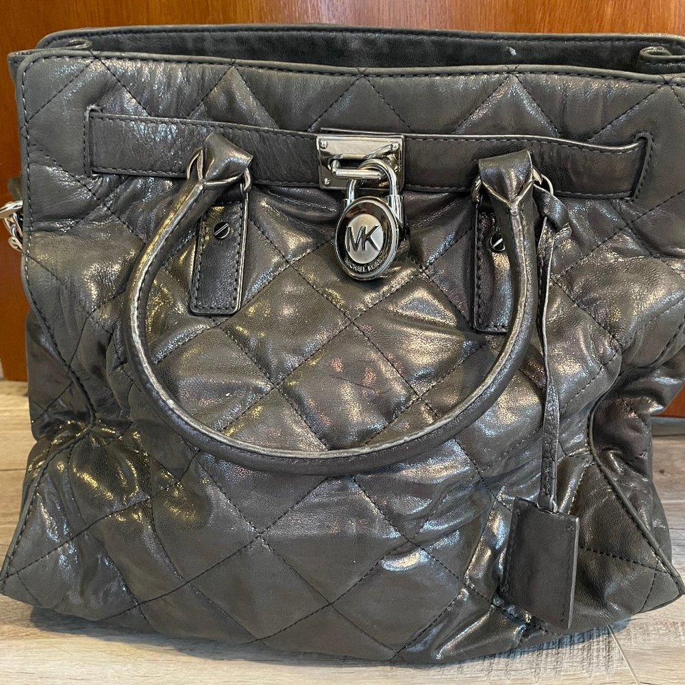 Michael Kors Purse (Silver)